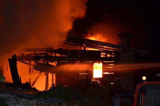 Arsonists burn the house of women who decapitated her rapist