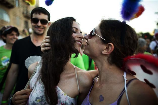 Two-thirds of French support referendum on gay marriage, poll shows