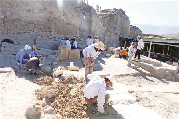 Excavation unearths Bronze Age cultures