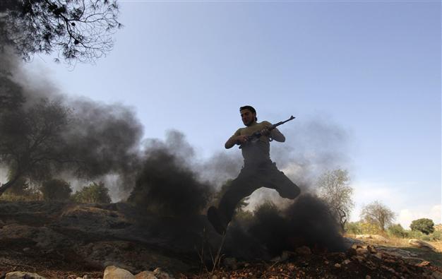 Syrian rebels kill 28 soldiers in checkpoint attacks