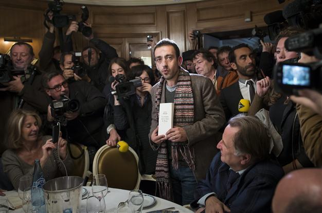 Corsican epic wins Frances top book prize