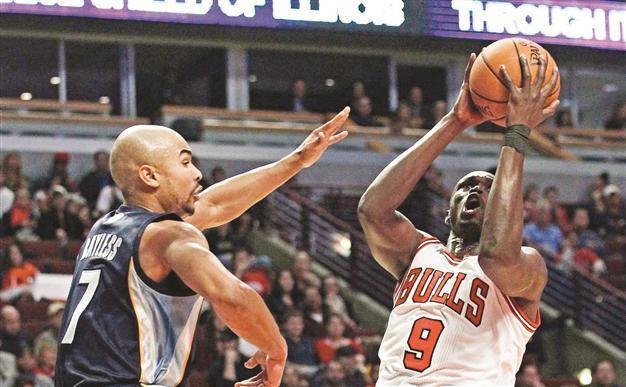 Deng leads Chicago past Orlando Magic