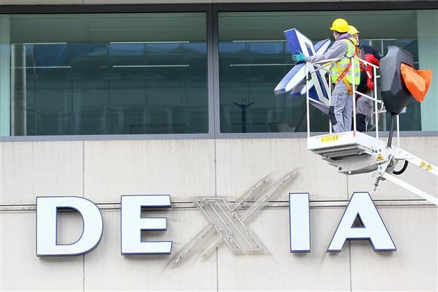 France, Belgium agree to pump cash into Dexia