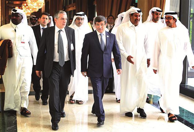 FM warns of decaying time for divided Syria opposition