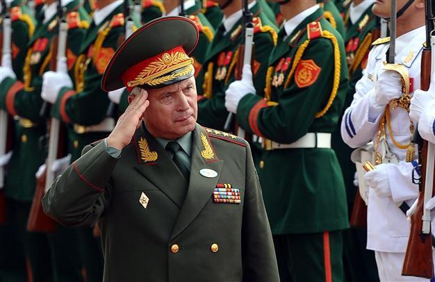 Putin replaces army chief of staff in defence shake-up