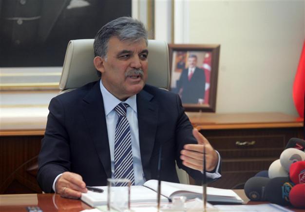 Turkish president warns of Syrias chemical threat