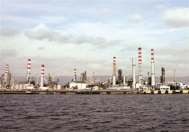 Tüpraş posts profit despite Iranian woes