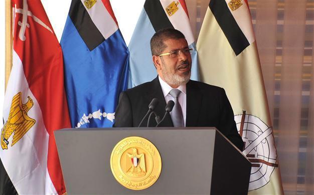 Egypts Mursi says Cairo will not leave Gaza on its own
