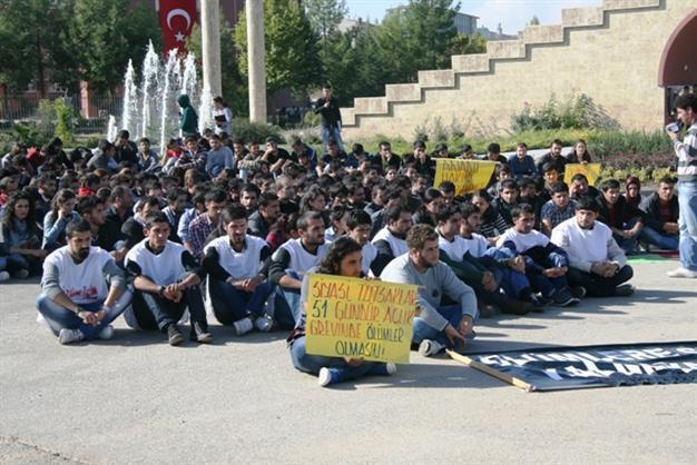 Hunger strikes in Turkish prisons end