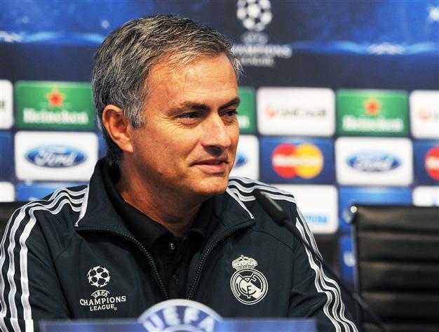 Mourinho denies tensions with Real boss