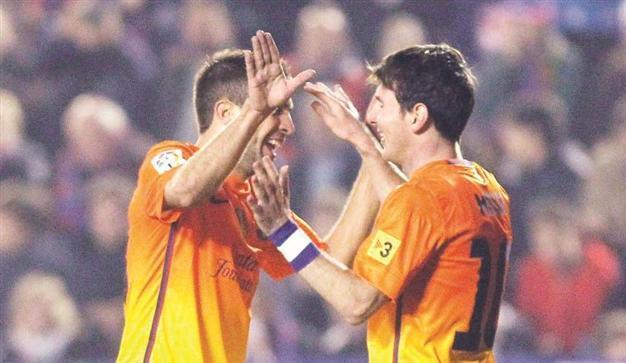 Leo Messi reaches 82 goals as Barça stay clear on top