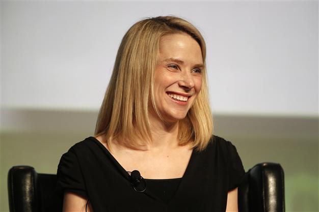 Yahoo chief bets on mobile future