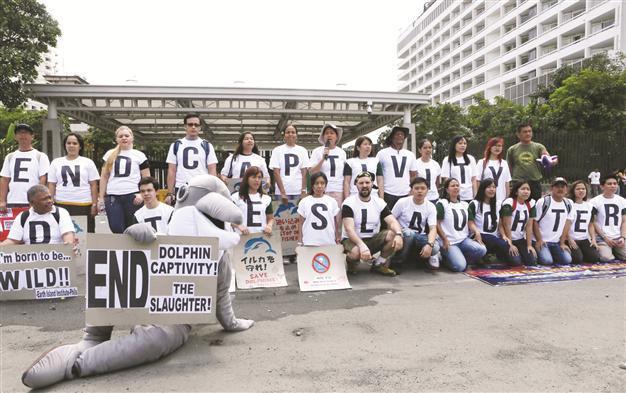 N. Zealand joins Australia bid to halt whaling in Japan