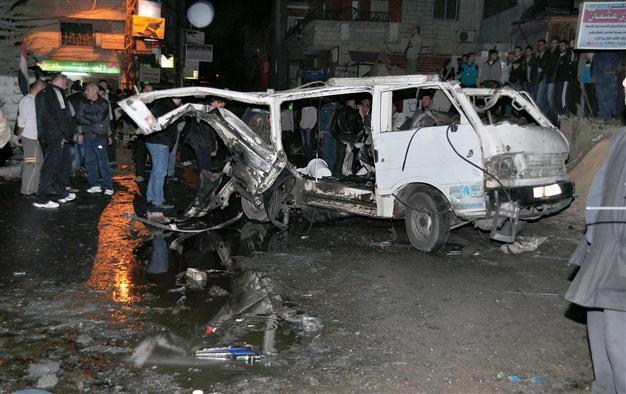 Syrian army pounds rebel strongholds around capital
