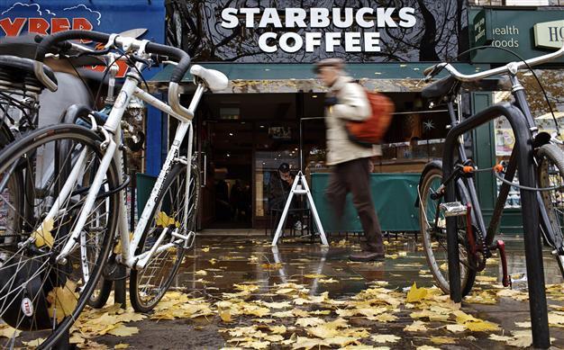 Starbucks to review British tax arrangements