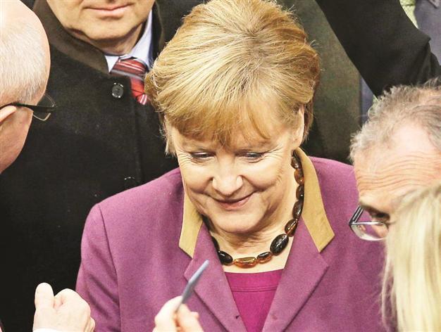 Merkel does not rule out future Greek ‘haircut’