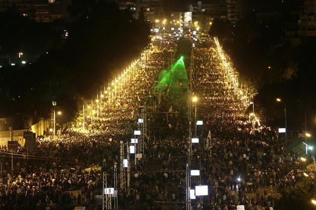 Egypt military demands dialogue to end crisis