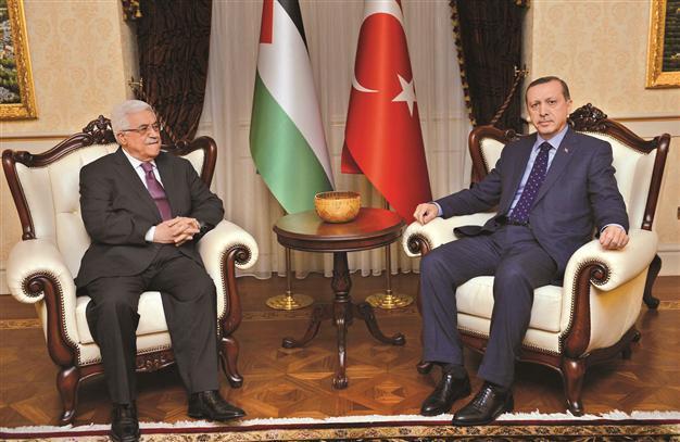Abbas chides Mashaal for rejecting deal with Israel