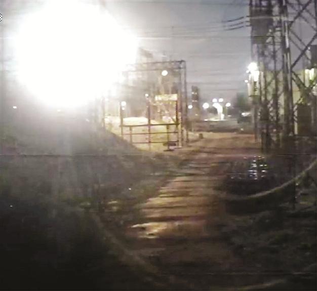 Meteor falling causes panic in Black Sea