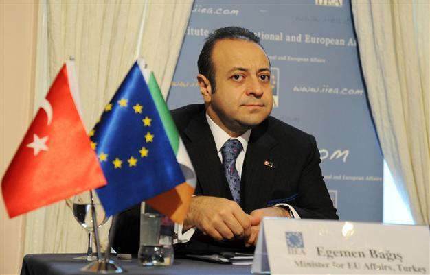 Hollande more favourable to Turkey than predecessor
