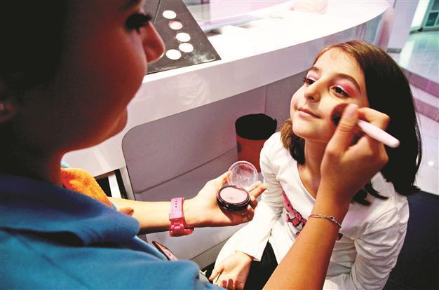 Beauty salon for young girls popular in Beirut