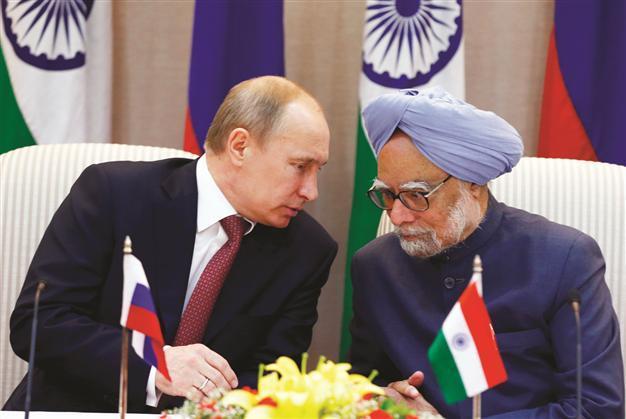 Russia, India sign arms deal during Putin’s visit