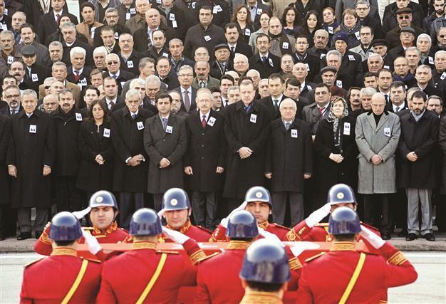 Iraqi-Kurdish leader sends his brother to attend Turkish-Kurdish politicians funeral