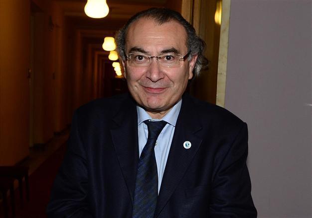 Internet an apocalyptic omen, says university rector