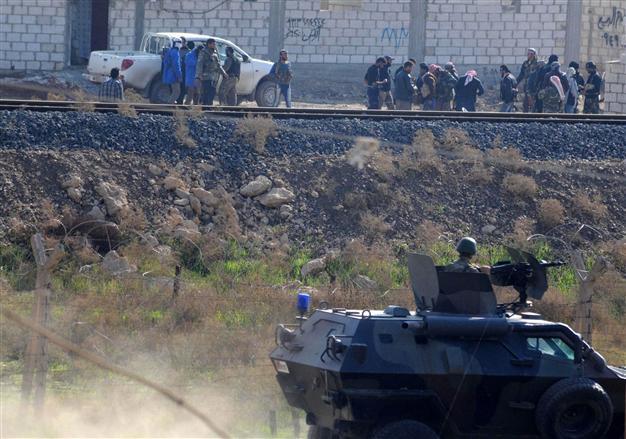 Turkish jets patrol near Syria border