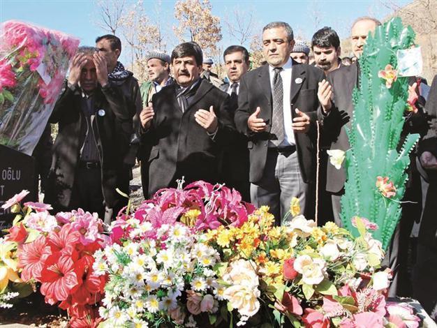Locals of Uludere ask state not to stop commemoration