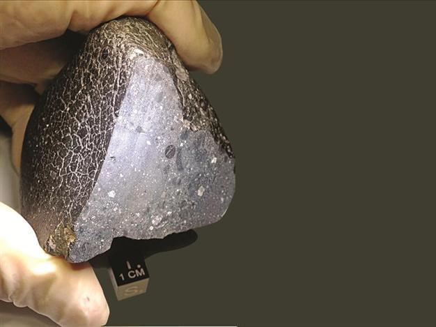‘Black Beauty’ meteorite could yield Martian secrets
