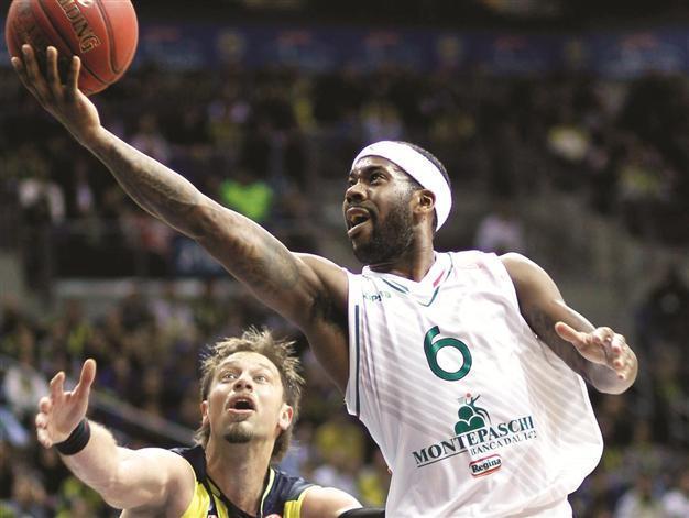 Brown nets 41 points against Fenerbahçe