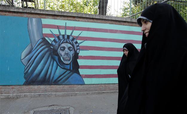 Iranian jailed in US for smuggling returns home