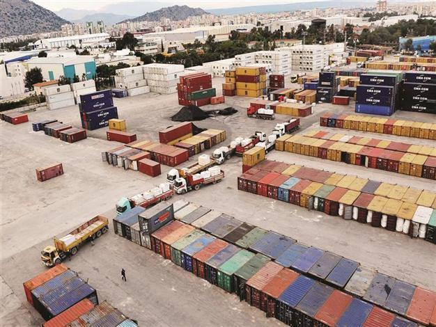 Turkey increases lira use in foreign trade