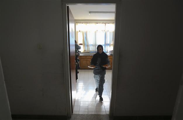 Afghan policewoman shoots dead foreign adviser