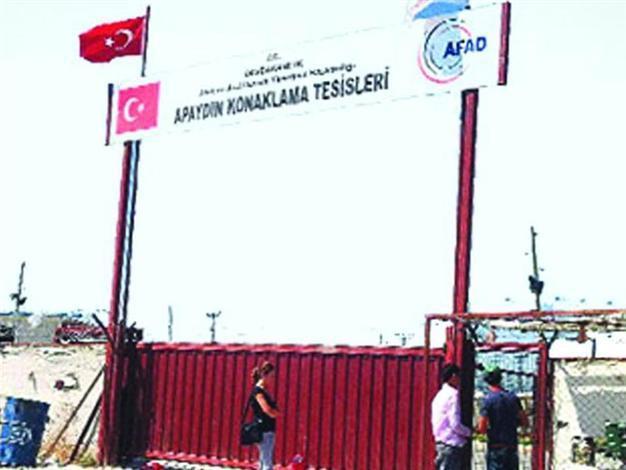 Syrian troops, general defect to Turkey: official