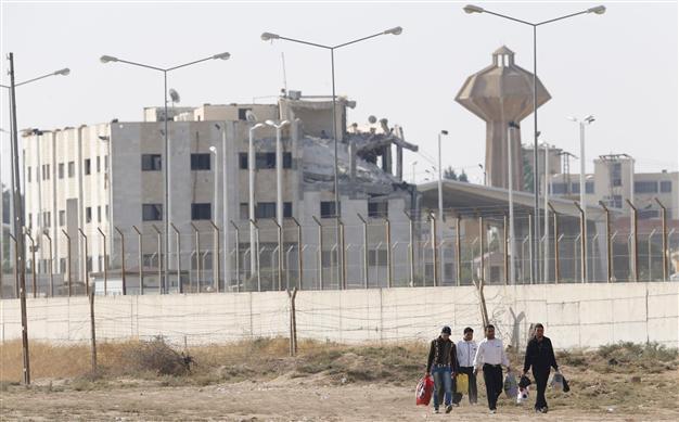 Turkey involved in looting northern factories, Syria claims