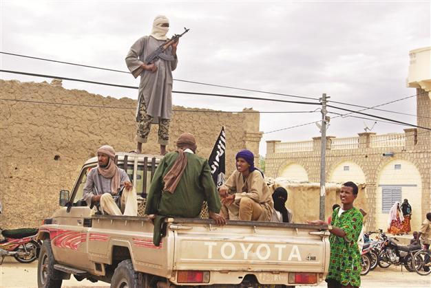 Hollande vows action on new Mali offensive