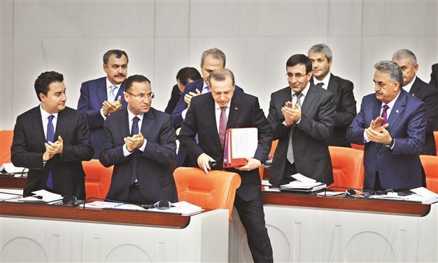 Turkish PM raises expectations for imminent Cabinet revision