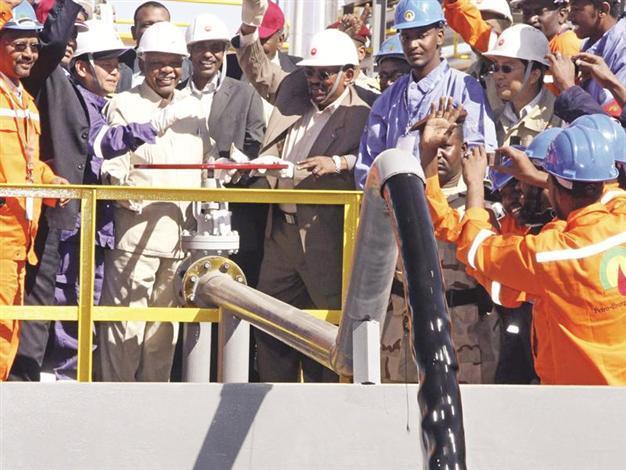 Saudi denies to eye hike in oil prices