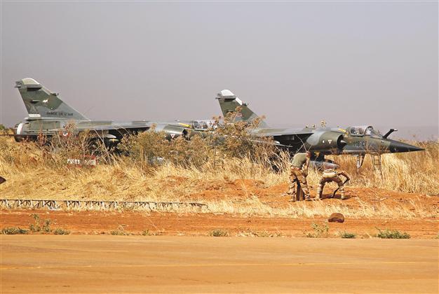 Islamic group calls for Mali truce amid fighting