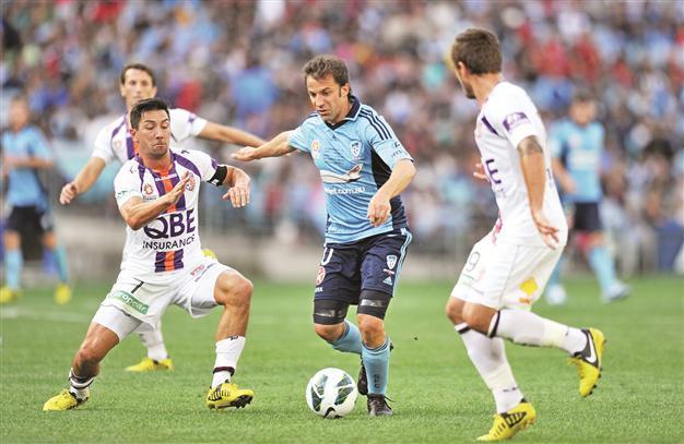 Two goals from Del Piero not enough for Sydney FC