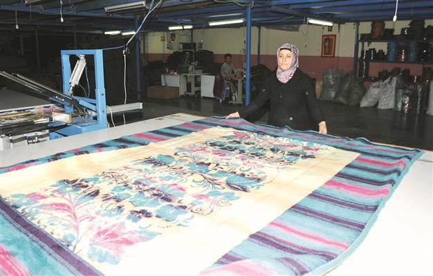 Syrian conflict warms up local blanket market