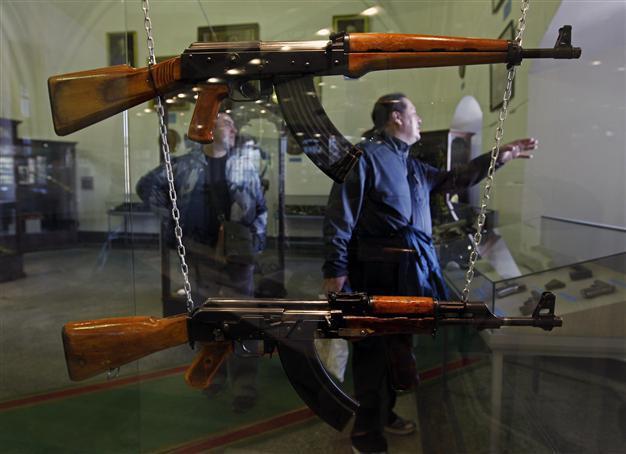 Russia mulls creating Kalashnikov firearms firm
