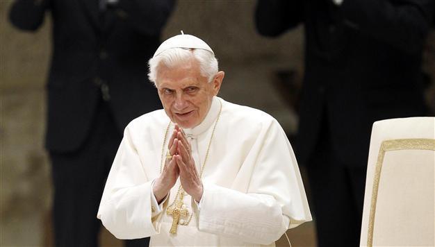 Popes third book on Jesus reaffirms virgin birth