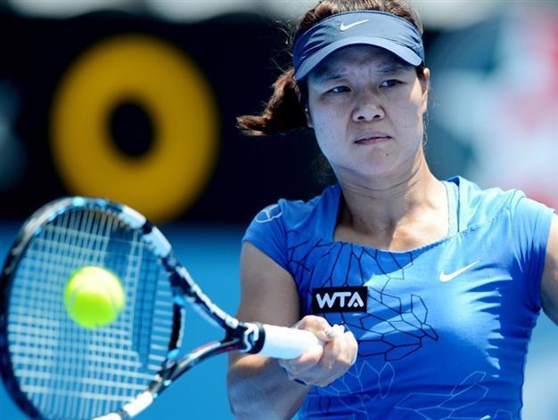 Li and Zheng win matches in Sydney