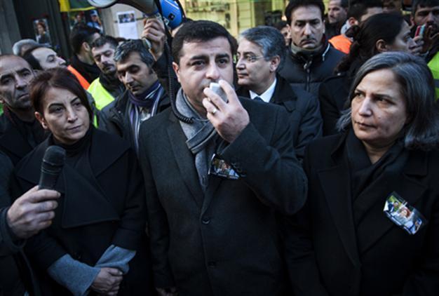These people are not terrorists, BDP head says at Paris protest