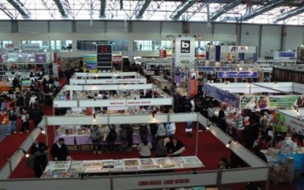 First book fair starts in Adana