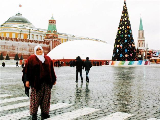 Turkish woman wins Russian hearts for nursing missing boy