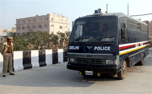 Judge gags lawyers in Delhi gang-rape trial